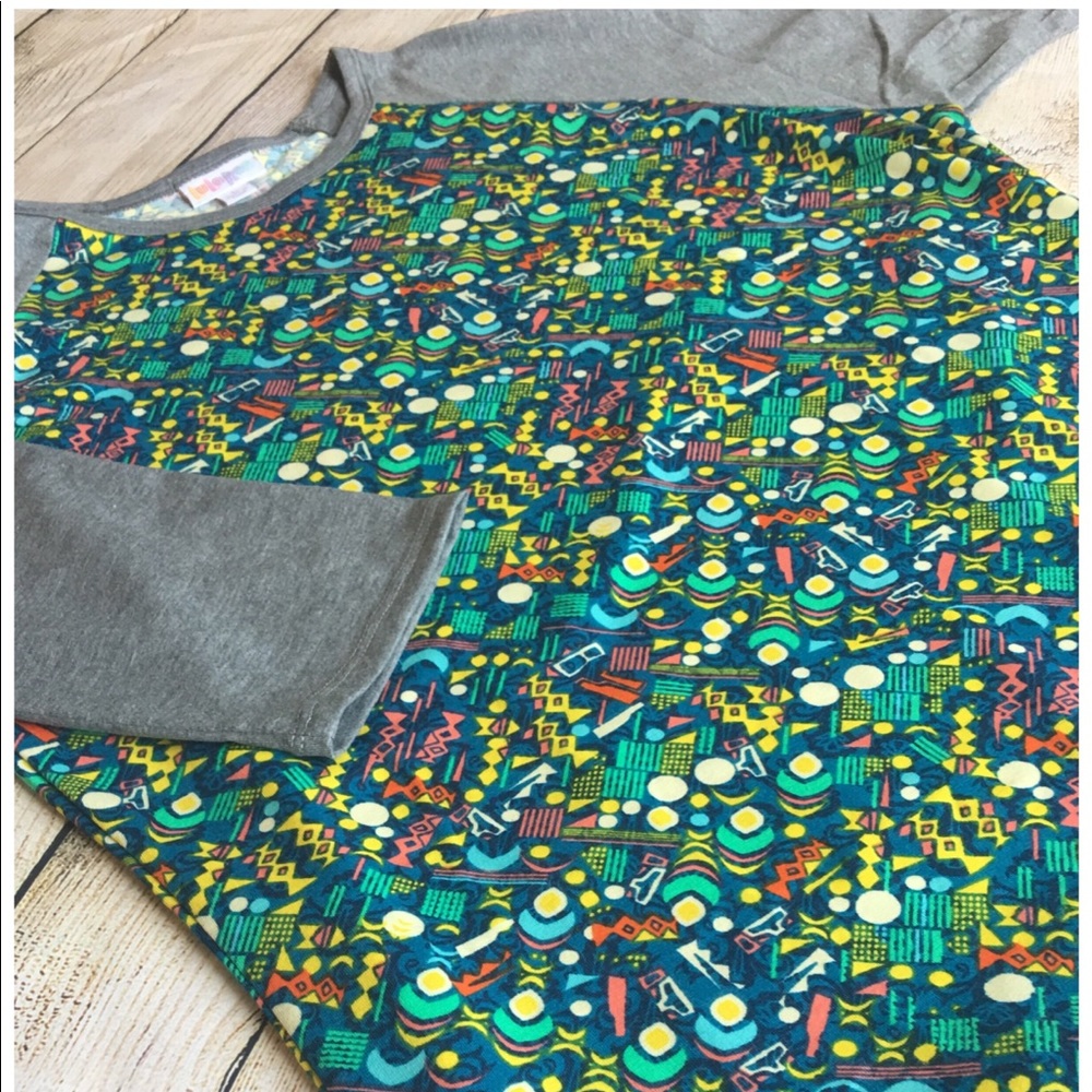 LuLaRoe long sleeve Randy top